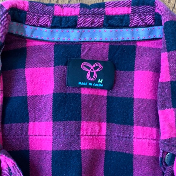 TNA button up shirt m - Picture 3 of 3